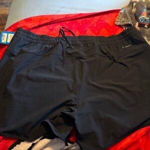 Columbia Black Shorts